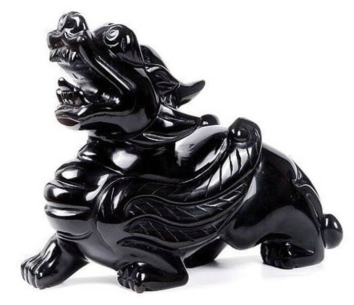 Mệnh Mộc thích hợp với Tỳ hưu màu đen