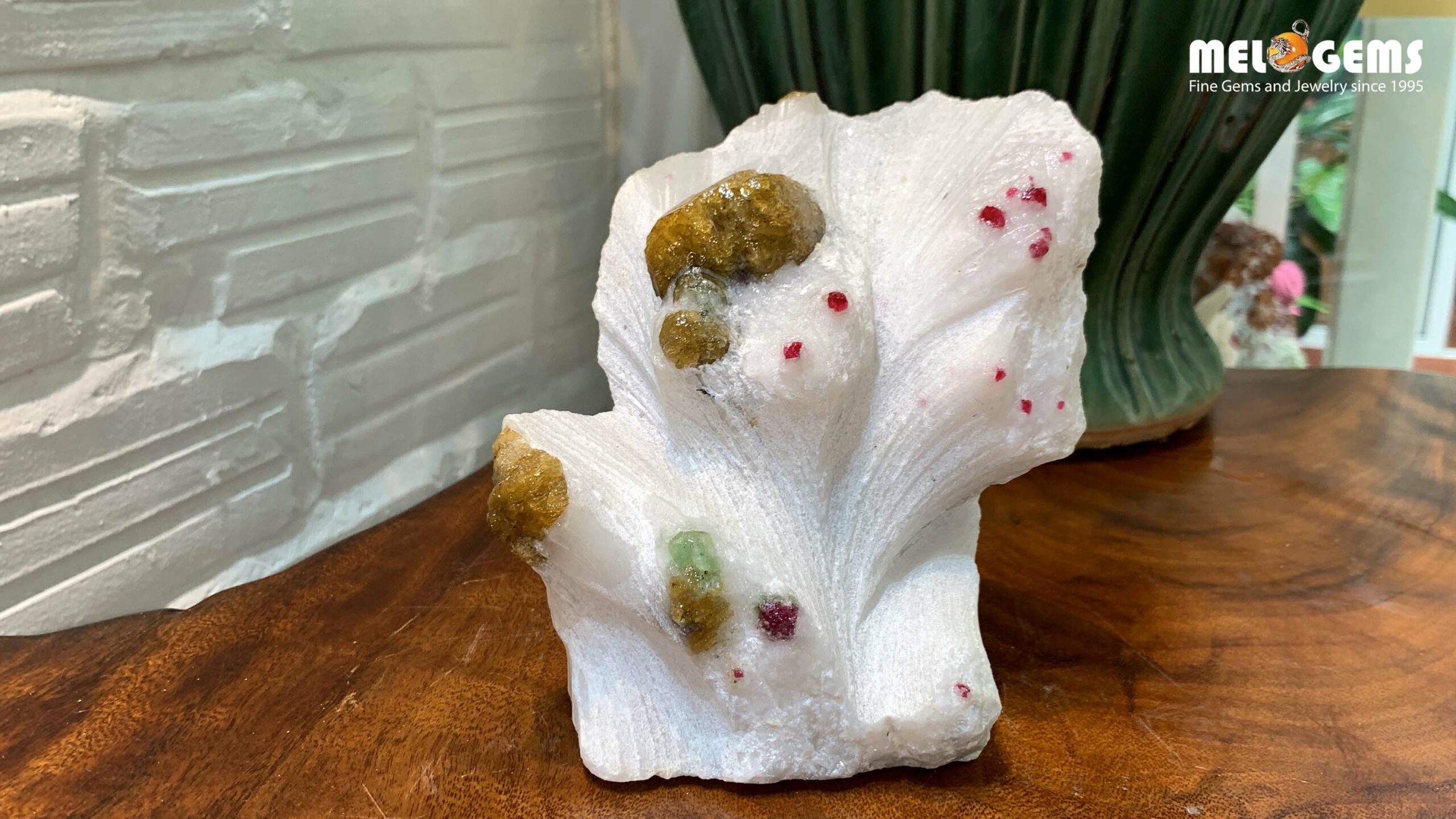 Cây Tinh Thể Đá Quý Spinel, Amazonite, Clinohumite từ Lục Yên CDQ53 5 Cay tinh the da quy tu nhien luc yen CDQ53 2