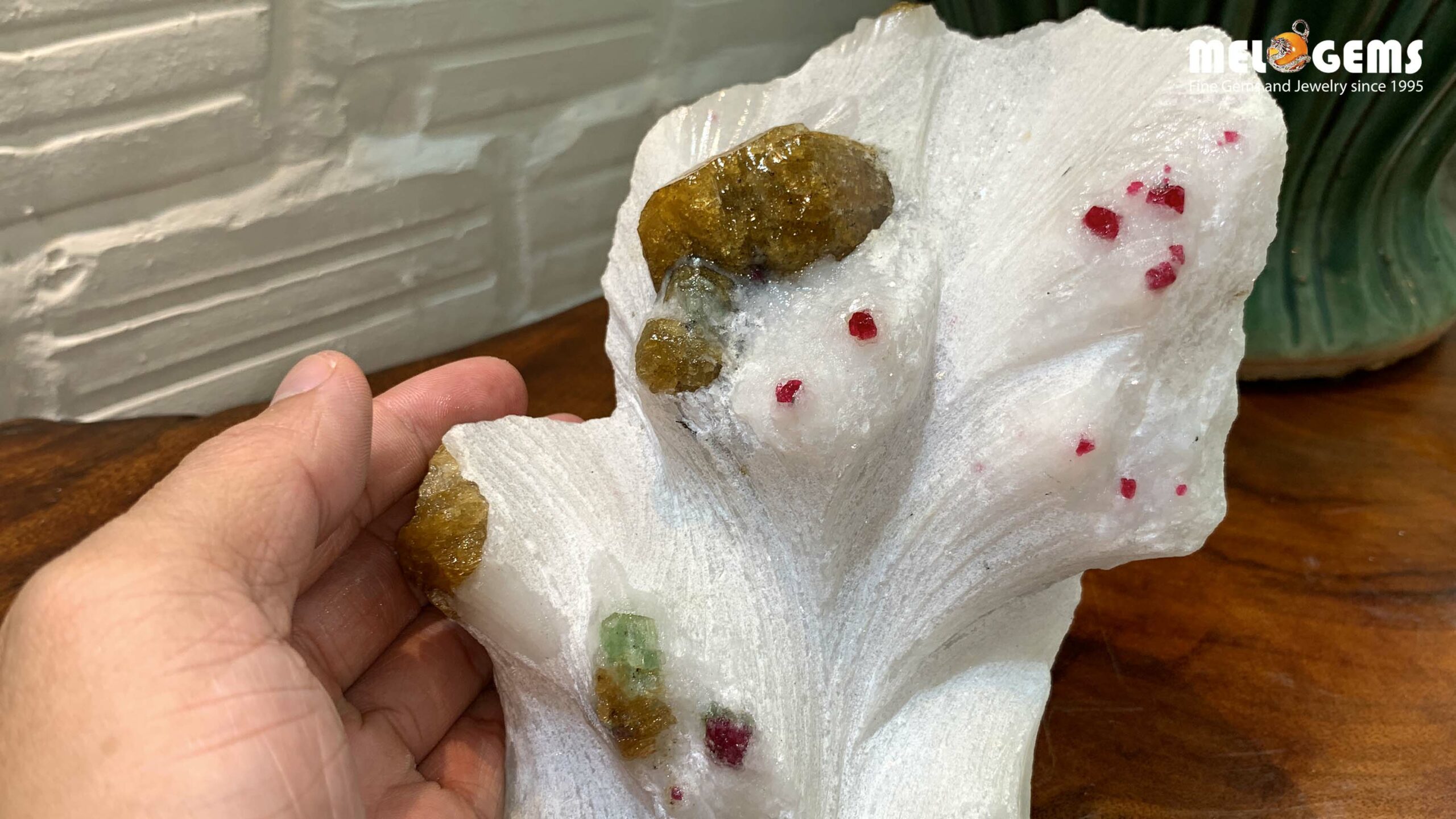 Cây Tinh Thể Đá Quý Spinel, Amazonite, Clinohumite từ Lục Yên CDQ53 7 Cay tinh the da quy tu nhien luc yen CDQ53 4