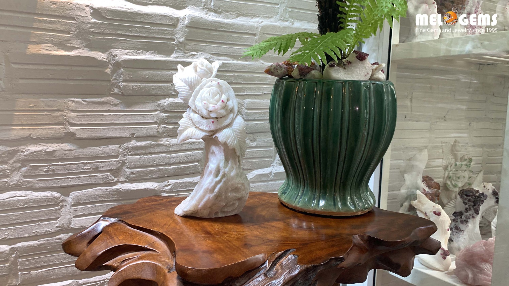 cay tinh the da quy tu nhien hoa hong 10 9ffcd079d79f42e799eb98ddbb2118a5