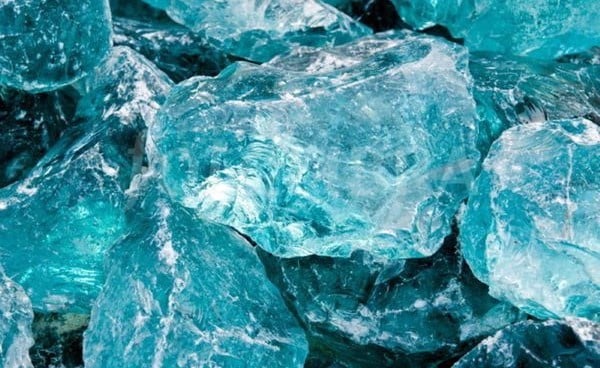 Đá Aquamarine cho chủ nhân muốn cầu bình an