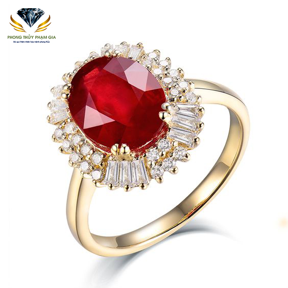Nhẫn mặt đá Ruby to dành cho “quý cô” lớn tuổi 