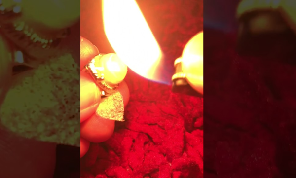 Thử nghiệm ngọc trai với lửa