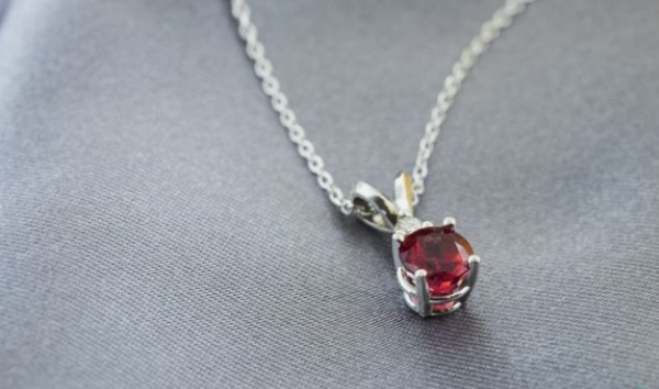 Ý nghĩa phong thủy của đá Spinel dành cho người mệnh Hỏa
