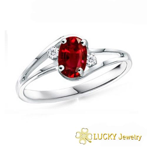 Nhẫn Ruby đơn giản cho những cô nàng năng động