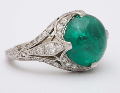 Emerald cabochon