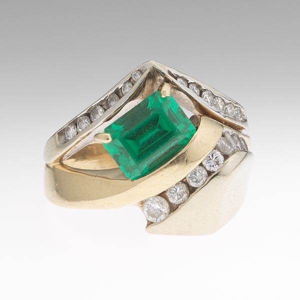 Set nhan emerald co dien