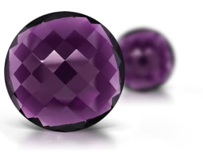 Thach anh tao ra trong phong thi nghiem