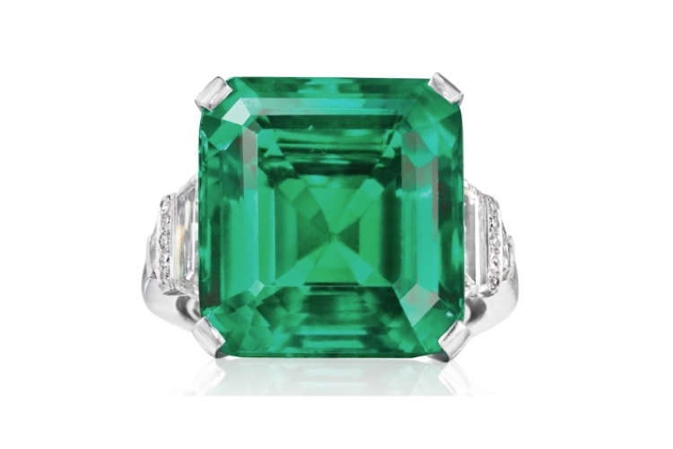 Vien Emerald Rockefeller