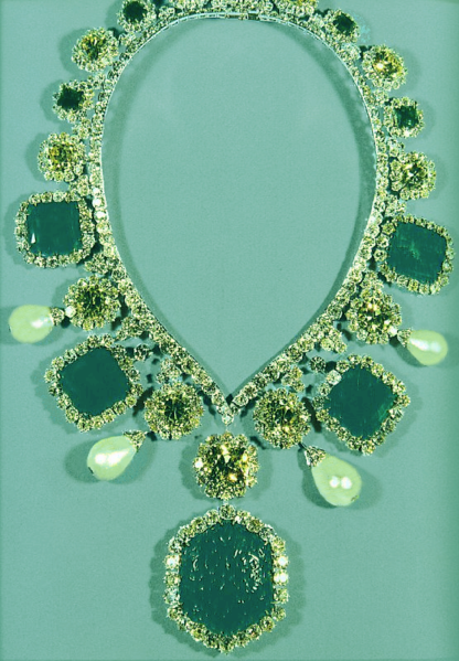 Vong co cua hoang hau iran