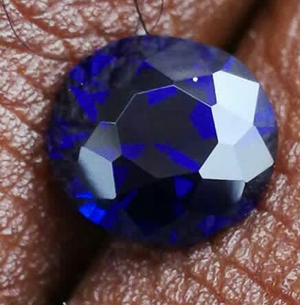 Sapphire Nigeria xanh