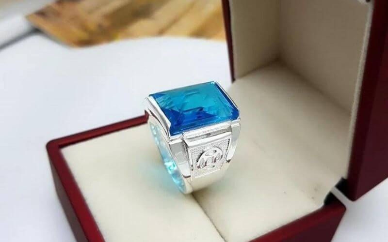 Nhẫn phong thuỷ nam mệnh thuỷ