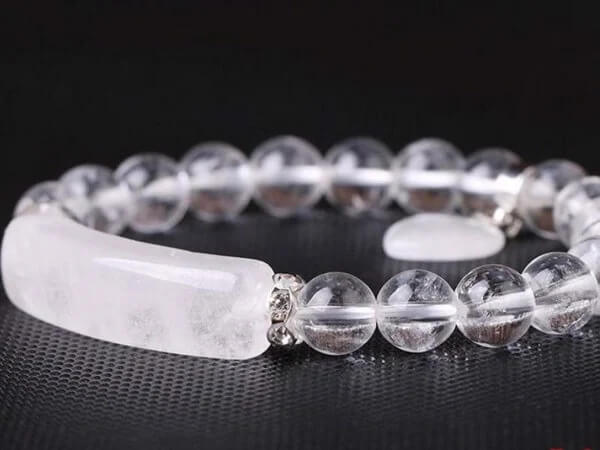 Thạch anh trắng hợp mệnh