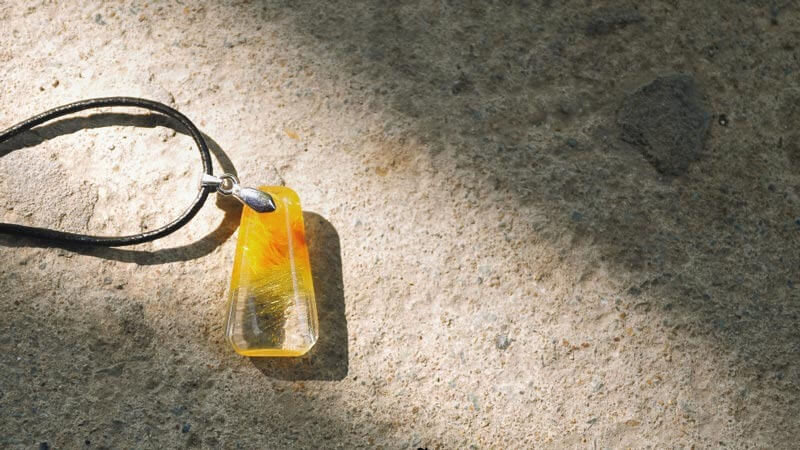 Mặt dây chuyền đá thạch anh có tác dụng về mặt phong thuỷ 