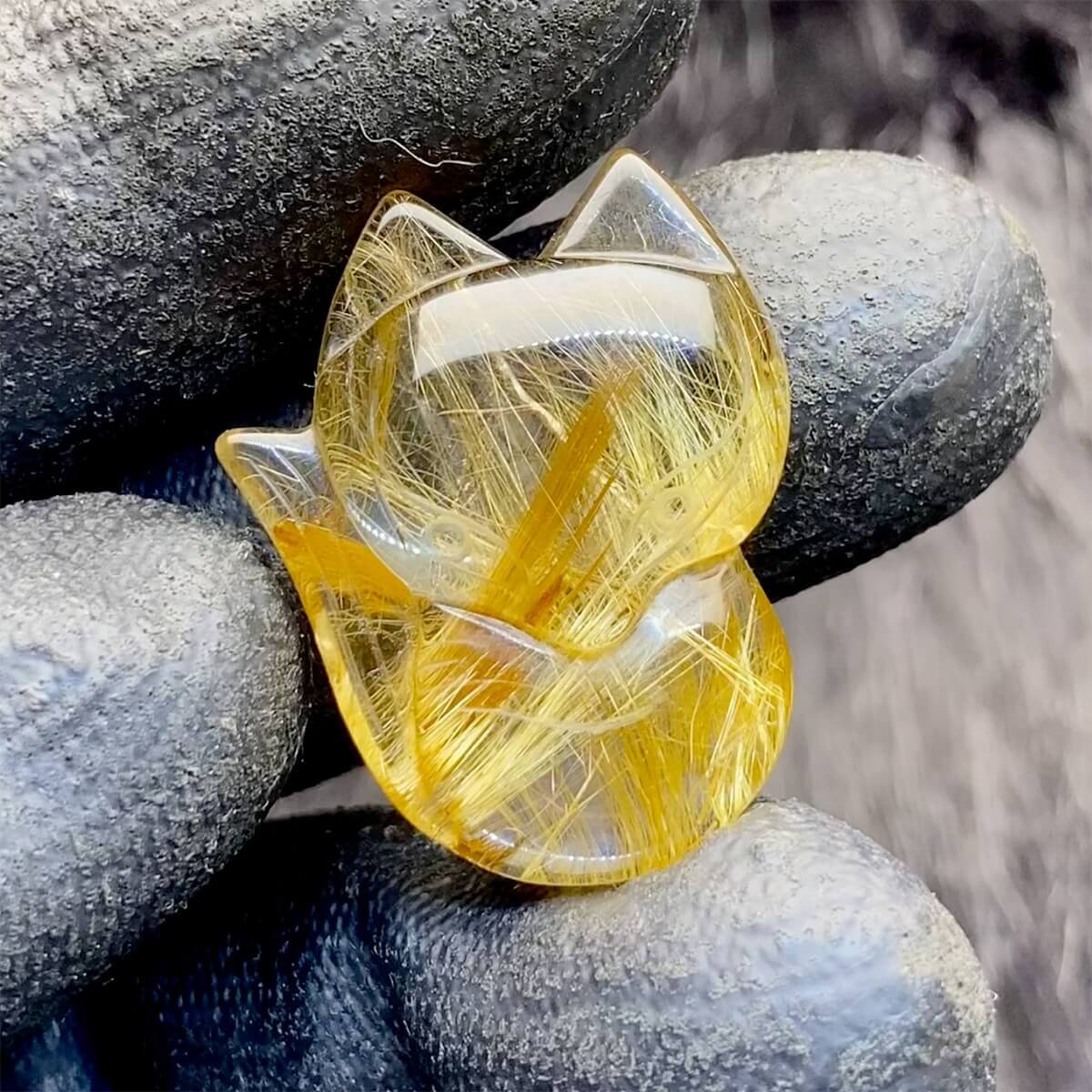 hồ ly thạch anh tóc vàng có tác dụng gì về mặt tài lộc