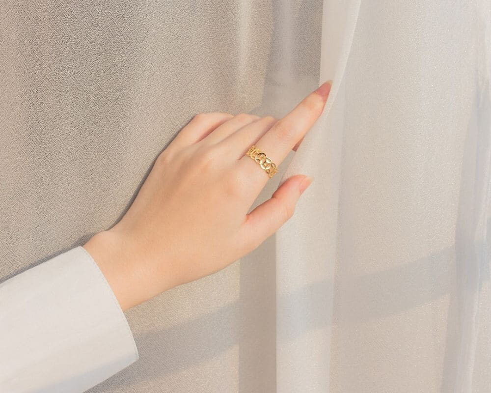 kinh nghiệm chọn mua nhẫn kim tiền: dựa vào ngày mua nhẫn