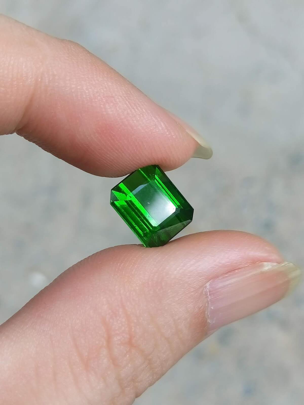 Đá tourmaline xanh lá