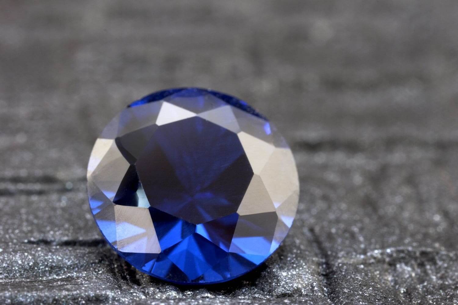 Giá của Đá Sapphire xanh dương ảnh đại diện