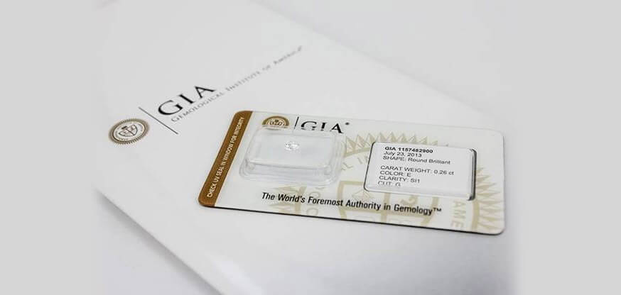 Kiểm định kim cương 