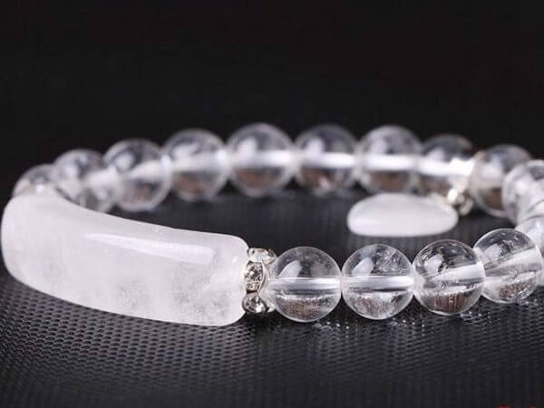 Thạch Anh Ưu Linh trắng hợp mệnh gì?