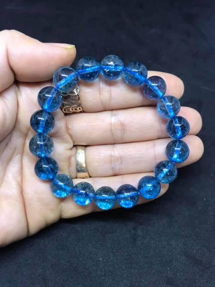 Tuổi Ất Dậu (2005) đeo đá màu gì tốt nhất?