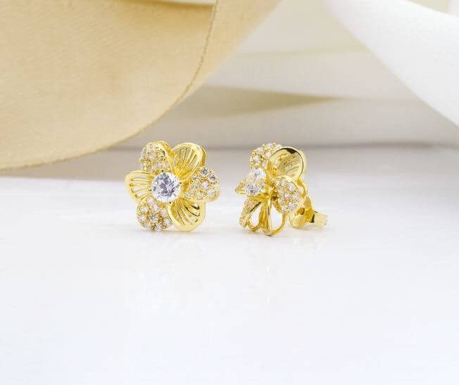 Ý nghĩa của cặp bông tai cưới