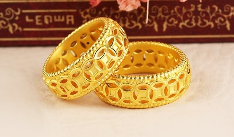 mẫu nhẫn nam đẹp nhất hiện nay: Nhẫn kim tiền nam