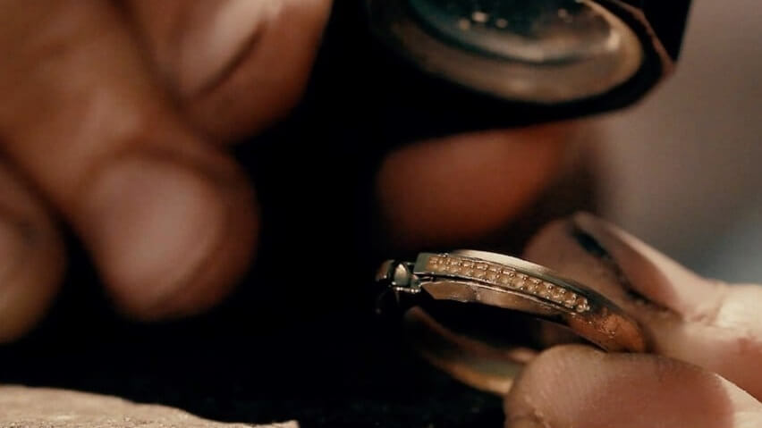 Cách làm cho nhẫn bị chật rộng hơn