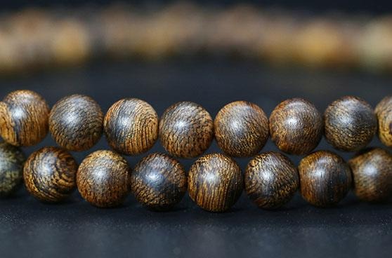 Tác dụng của vòng trầm hương 108 hạt đối với sức khoẻ
