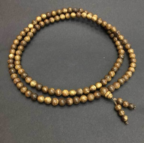 Vòng trầm hương 108 hạt giá bao nhiêu?