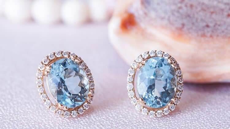 Aquamarine và kim cương