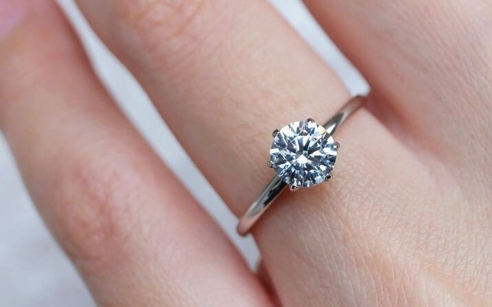 Các yếu tố khác quyết định tới giá của nhẫn kim cương 2 carat