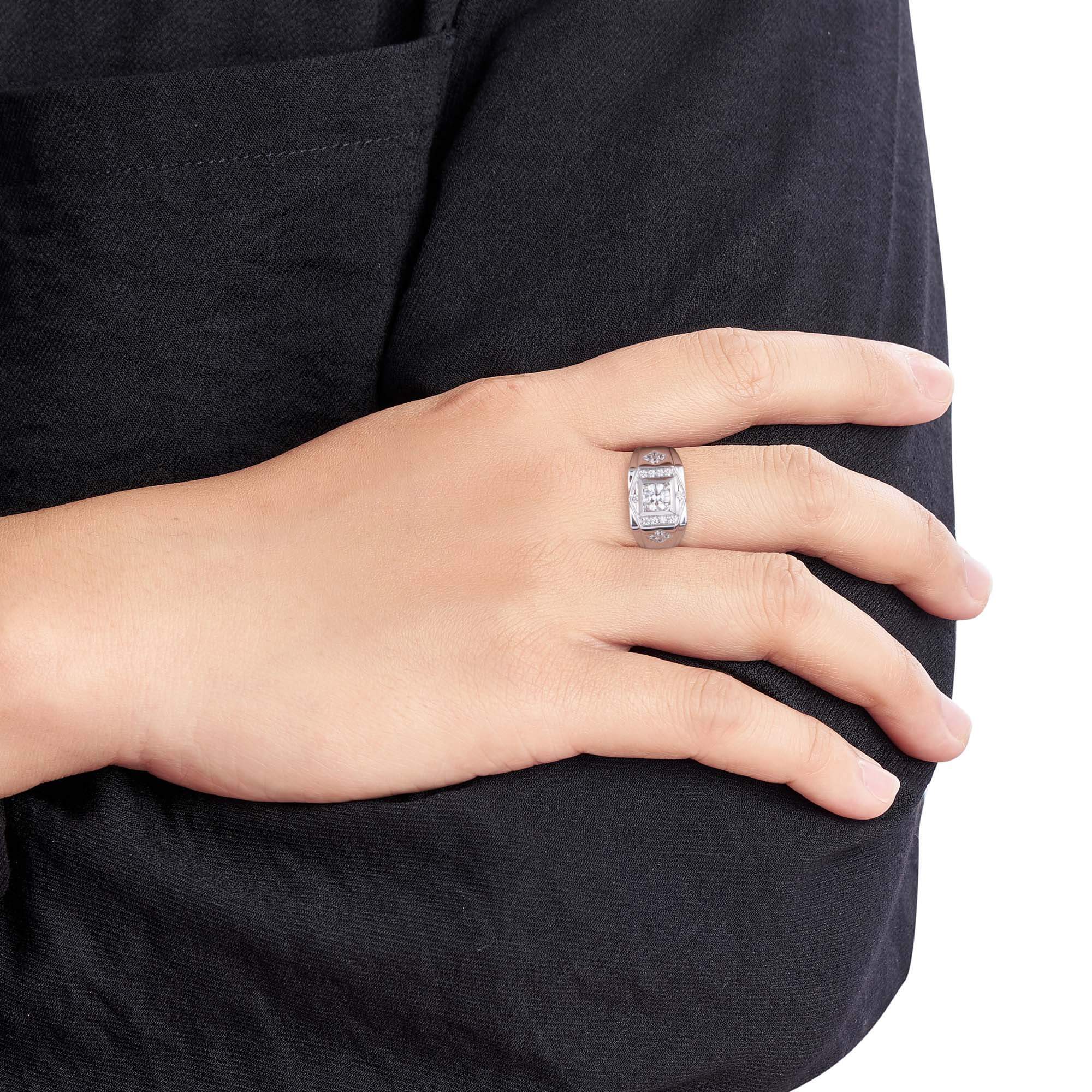 Nhẫn nam vàng tầm giá 5 triệu: nNhẫn nam vàng 18K trắng PNJ