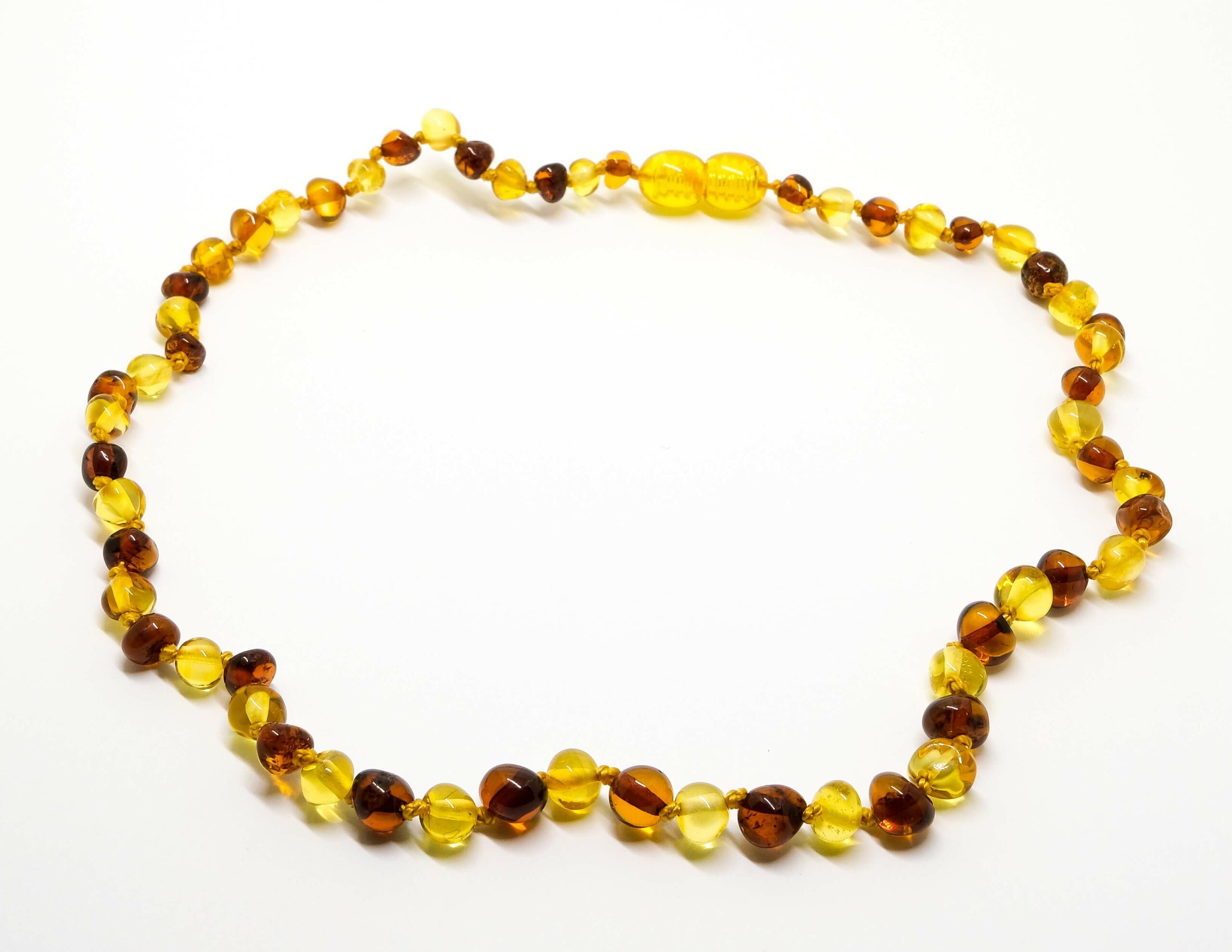 Vòng hổ phách giá bao nhiêu?