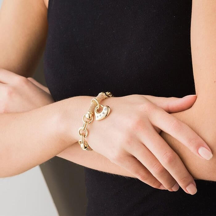 các kiểu lắc tay vàng 18k