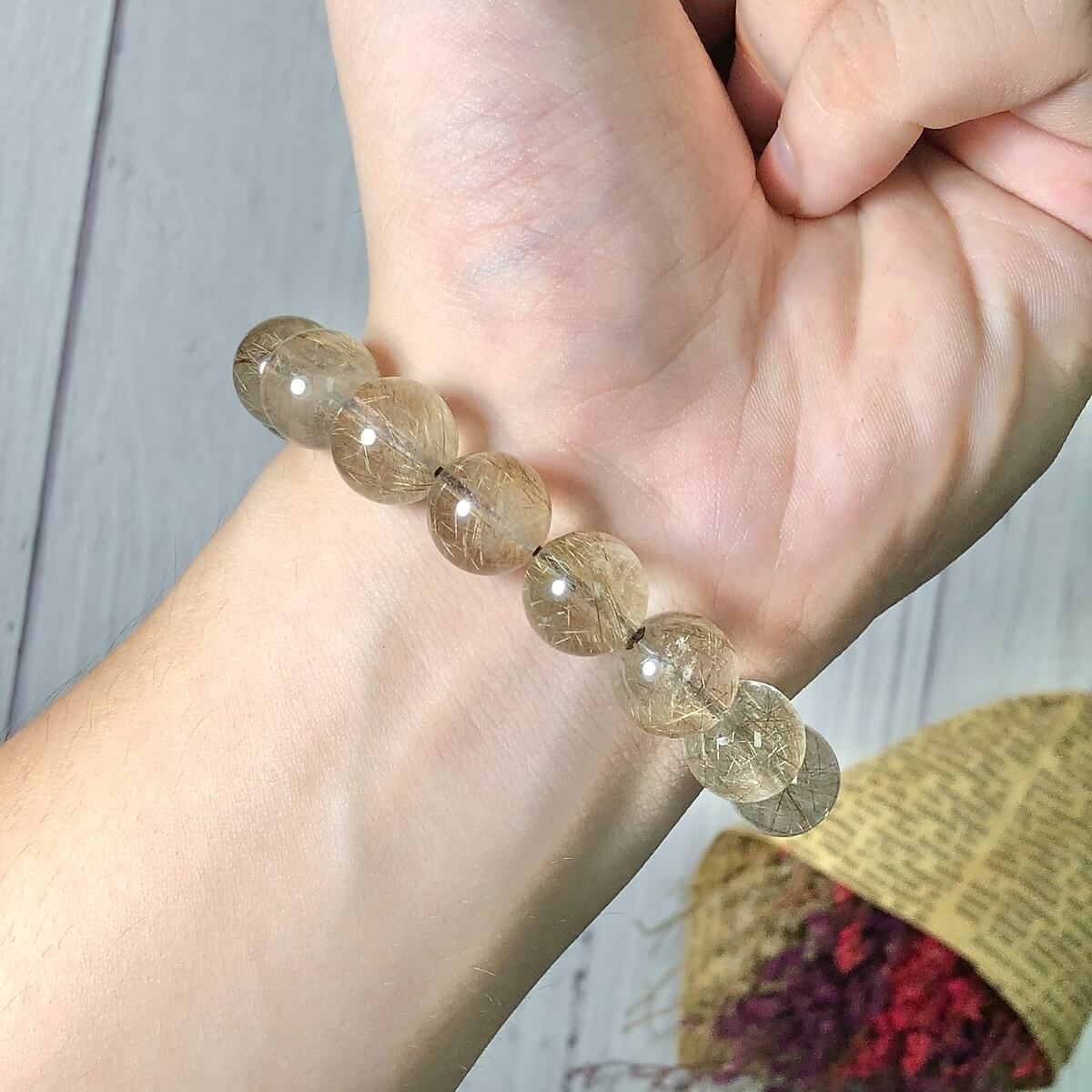 Các truyền thuyết và câu chuyện liên quan đến thạch anh tóc bạch kim