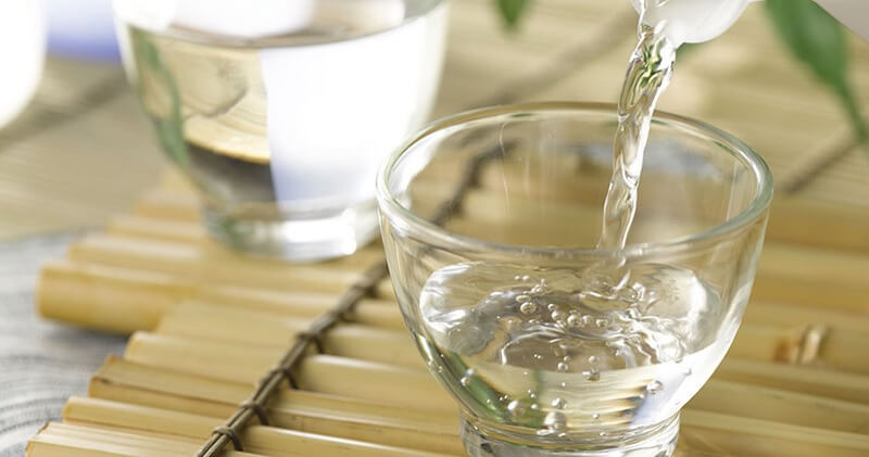 Cách làm sạch dây bạc bằng giấm trắng