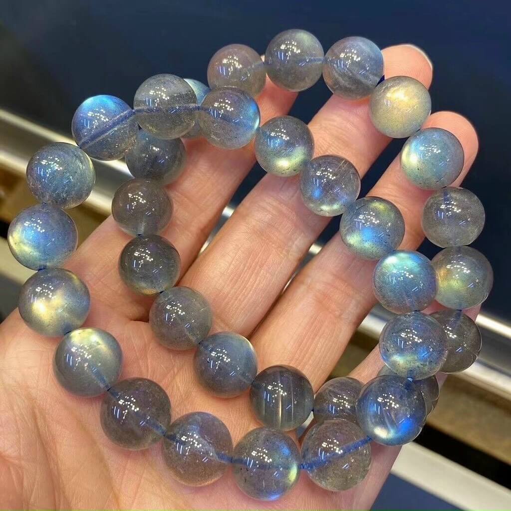 Ứng dụng của đá hắc nguyệt quang