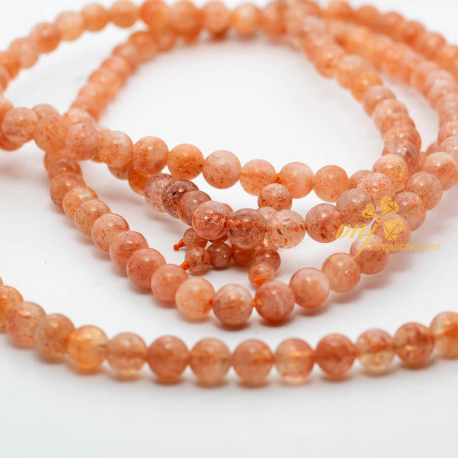 Đá mặt trời Sunstone cam hợp với mệnh gì?