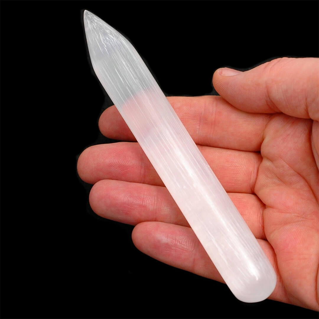 Các ứng dụng của đá Selenite trong trang sức