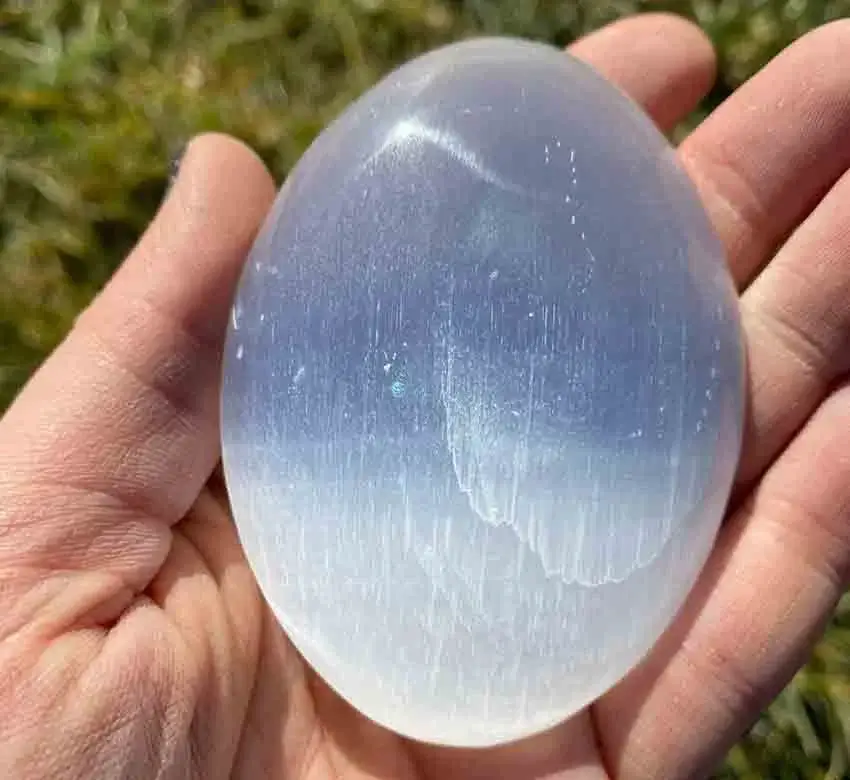 Đá Selenite là gì