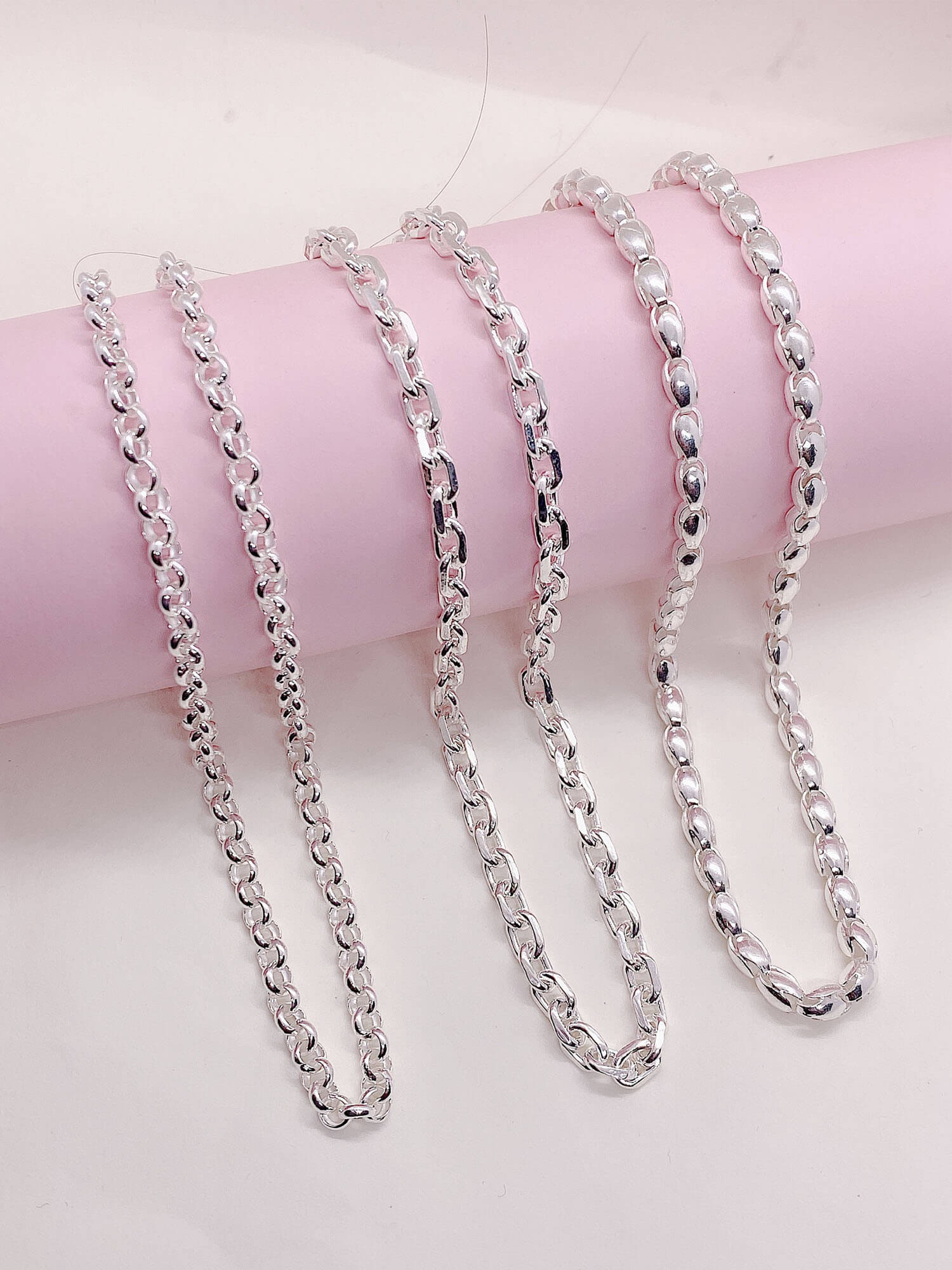 Dây chuyền bạc ta