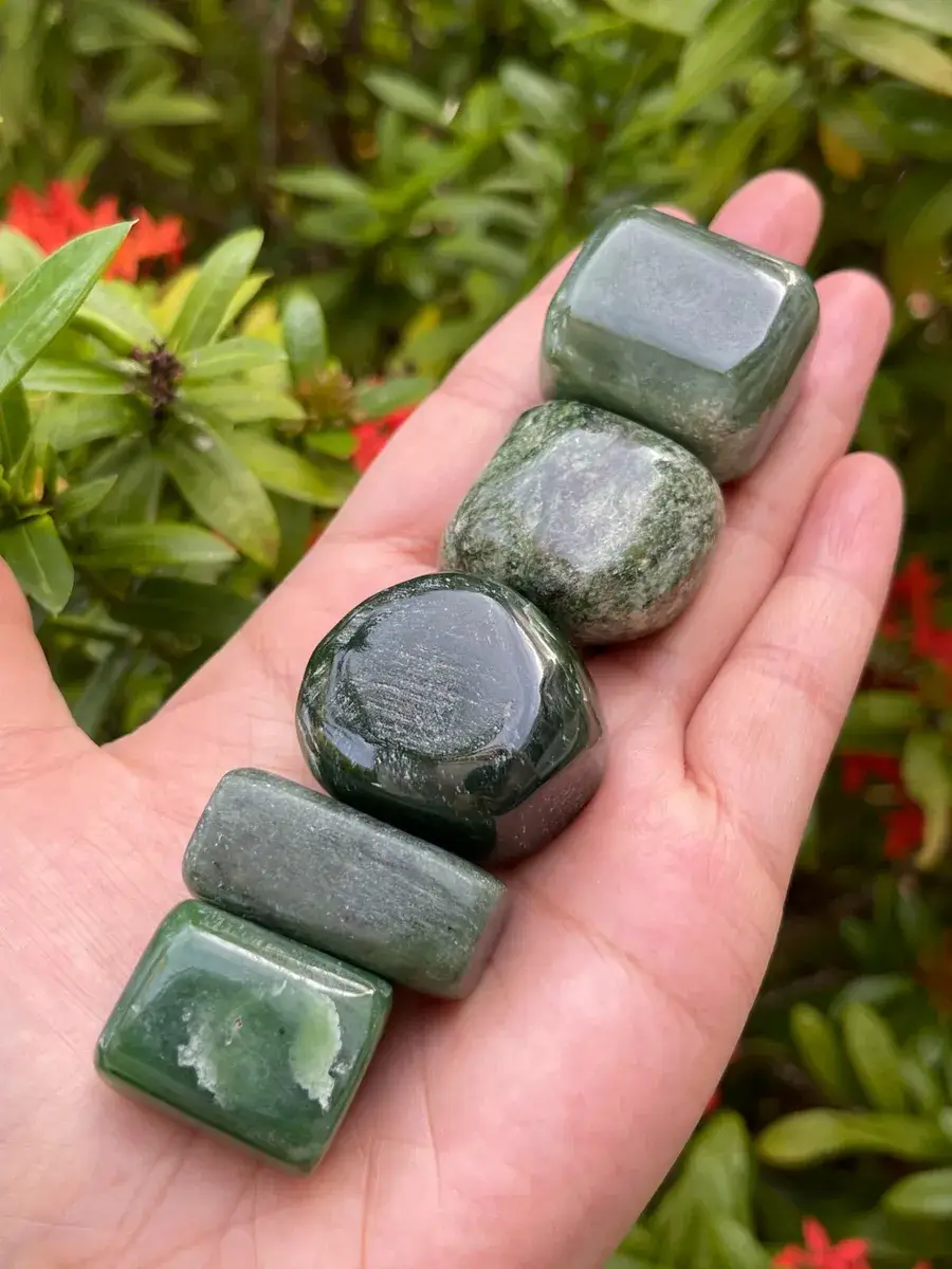 Nơi mua đá ngọc bích Nephrite Jade chất lượng