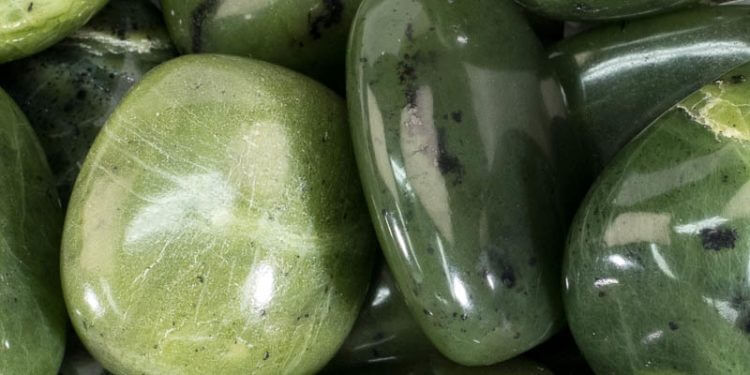 Ôn lại lịch sử 7000 năm của đá ngọc bích Nephrite Jade