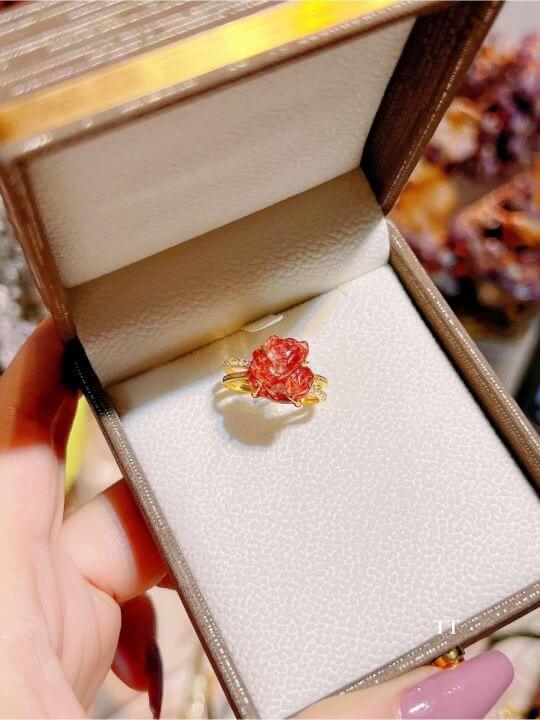 Phong thuỷ của hồ ly đá thạch anh tóc đỏ