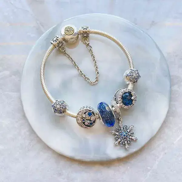 Hạt charm phù hợp cho vòng Pandora mệnh Thủy