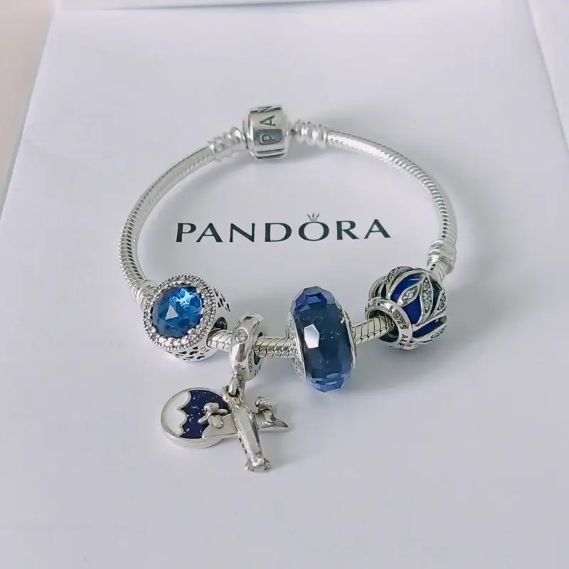 Vòng Pandora thu hút nhiều người yêu trang sức