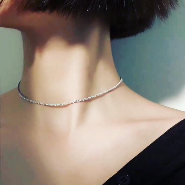 Giá trị và độ phổ biến của vòng cổ choker truyền thống