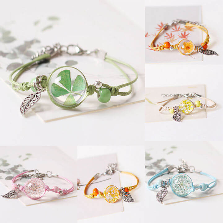 Tầm quan trọng của màu sắc trong vòng tay hoa khô