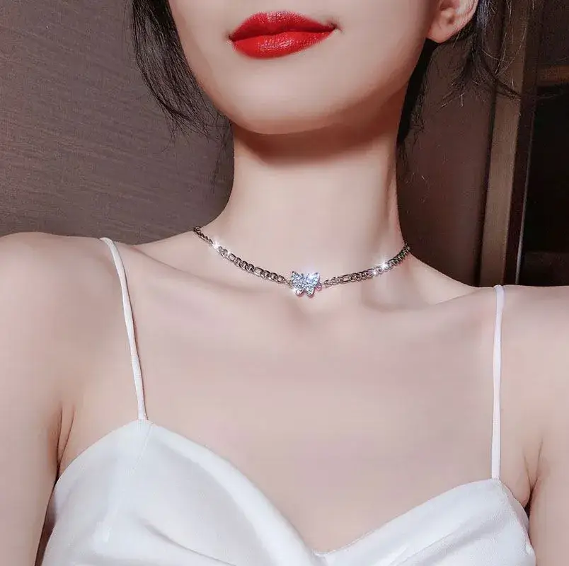 Vòng choker thả dây trang trí